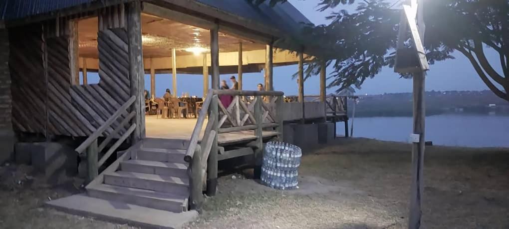 Tembo Safari Lodge Katunguru 외부 사진