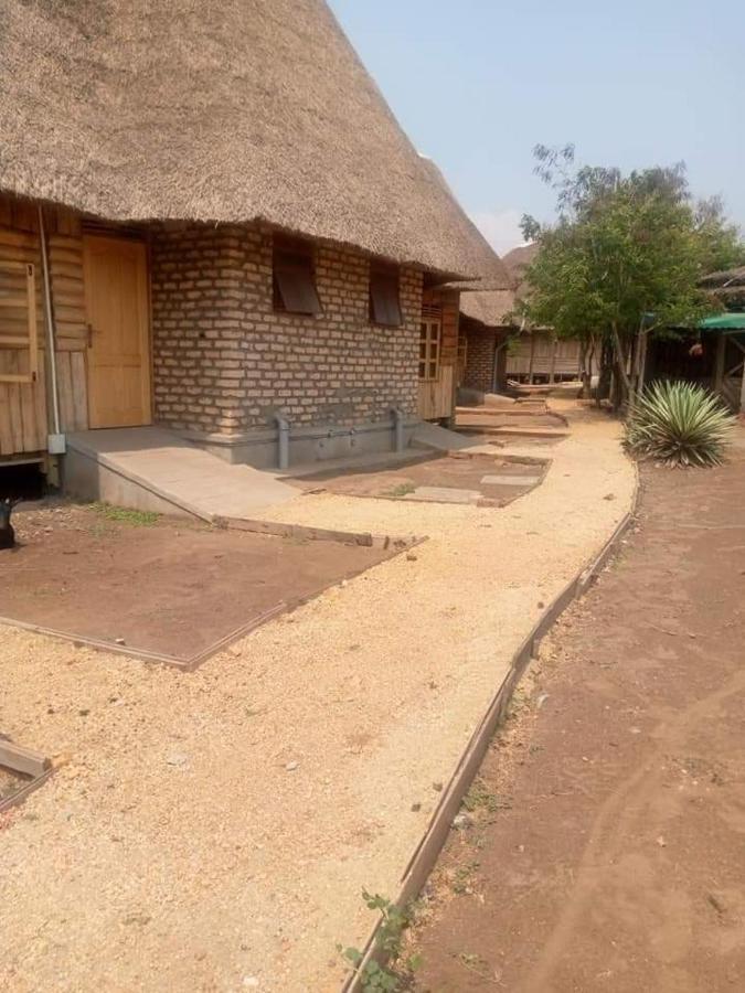 Tembo Safari Lodge Katunguru 외부 사진